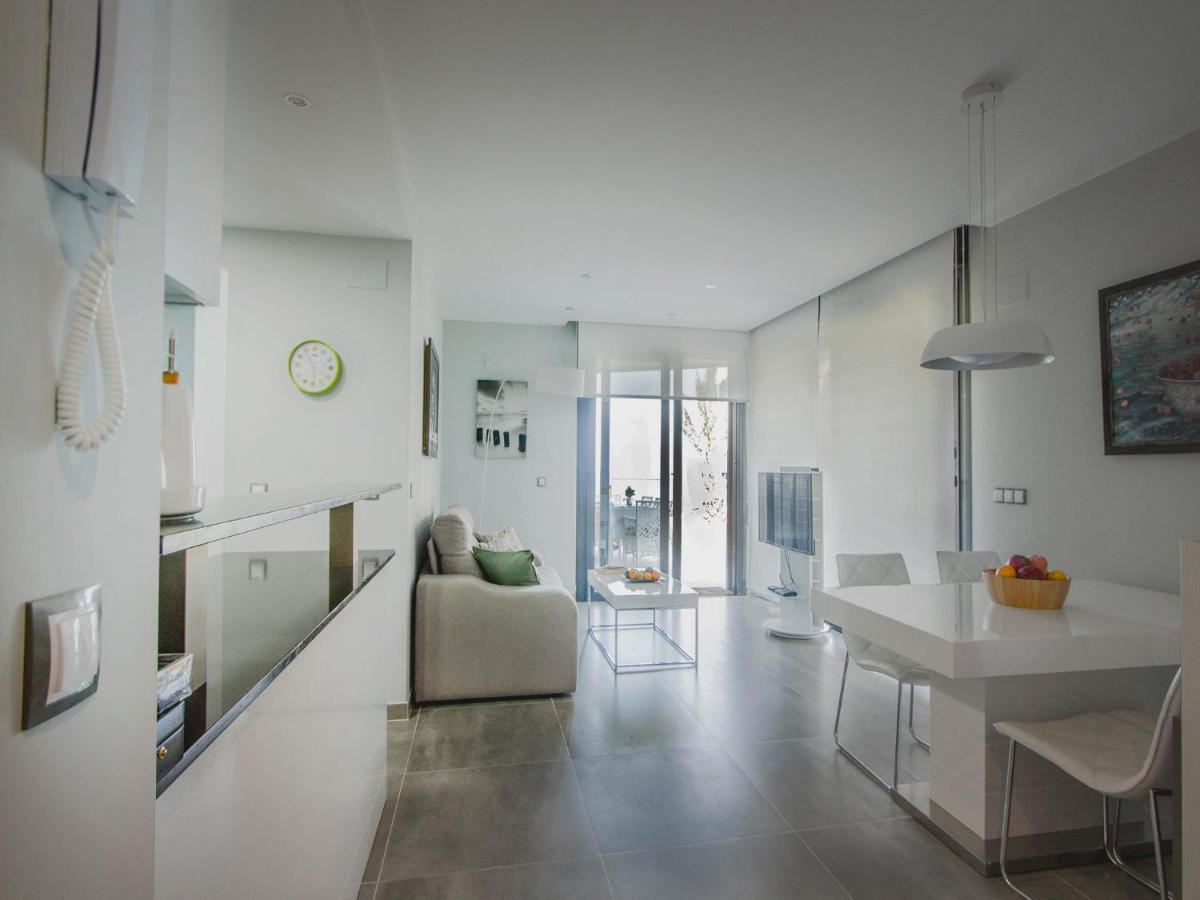 Infinity Luxury Sea View Apartment With Private Garden Arenales del Sol Luaran gambar